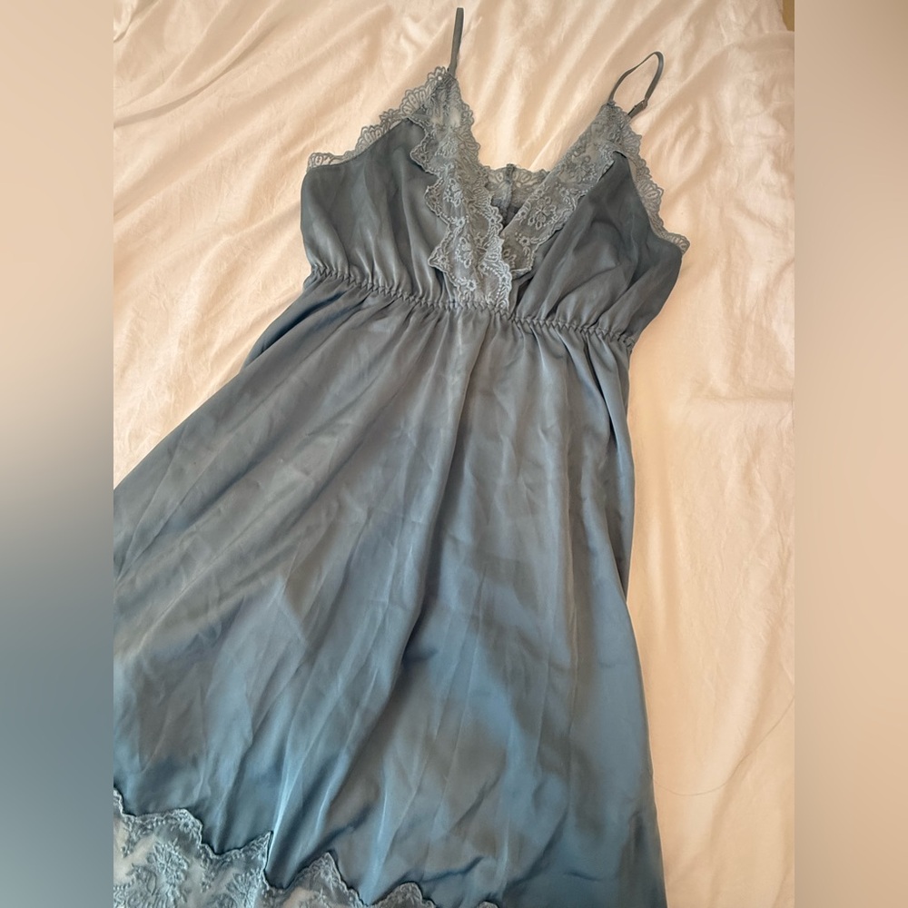 Elegant Blue Lace Trim Nightgown